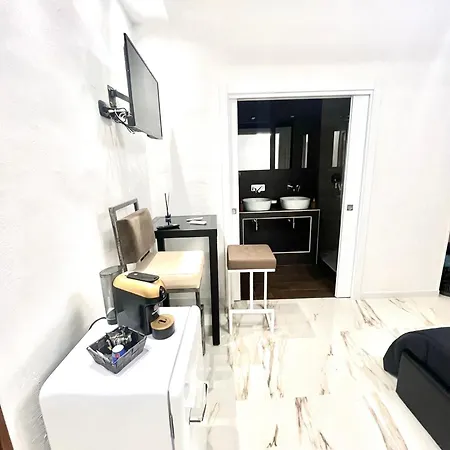 Mada's Deluxe Apartament
