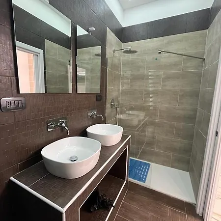 Apartament Mada's Deluxe Bari