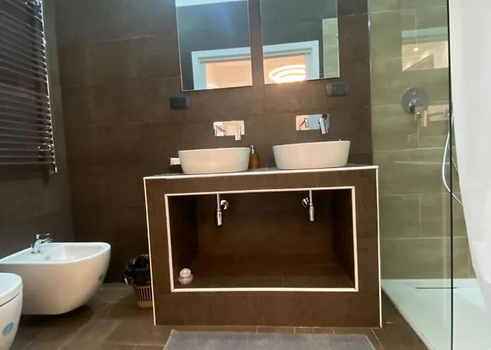 Mada's Deluxe * Bari